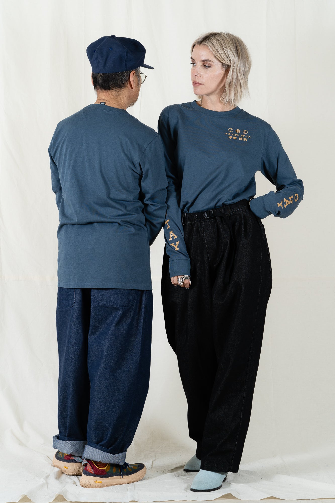 Stay Okay L/S Sleeve Detail Logo T-Shirt