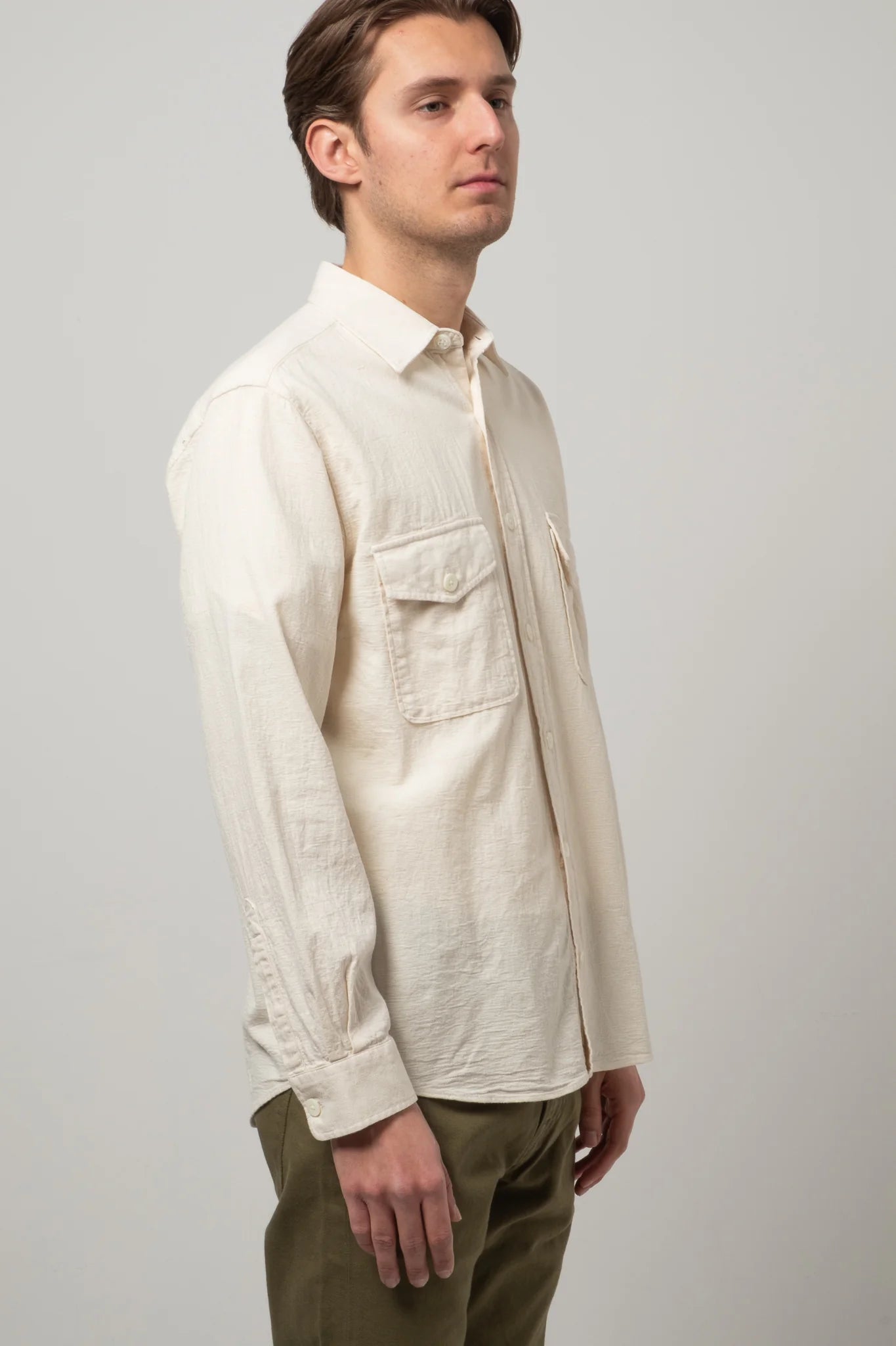 C.O.F. Studio Two Pocket Dobby Overshirt in ecru