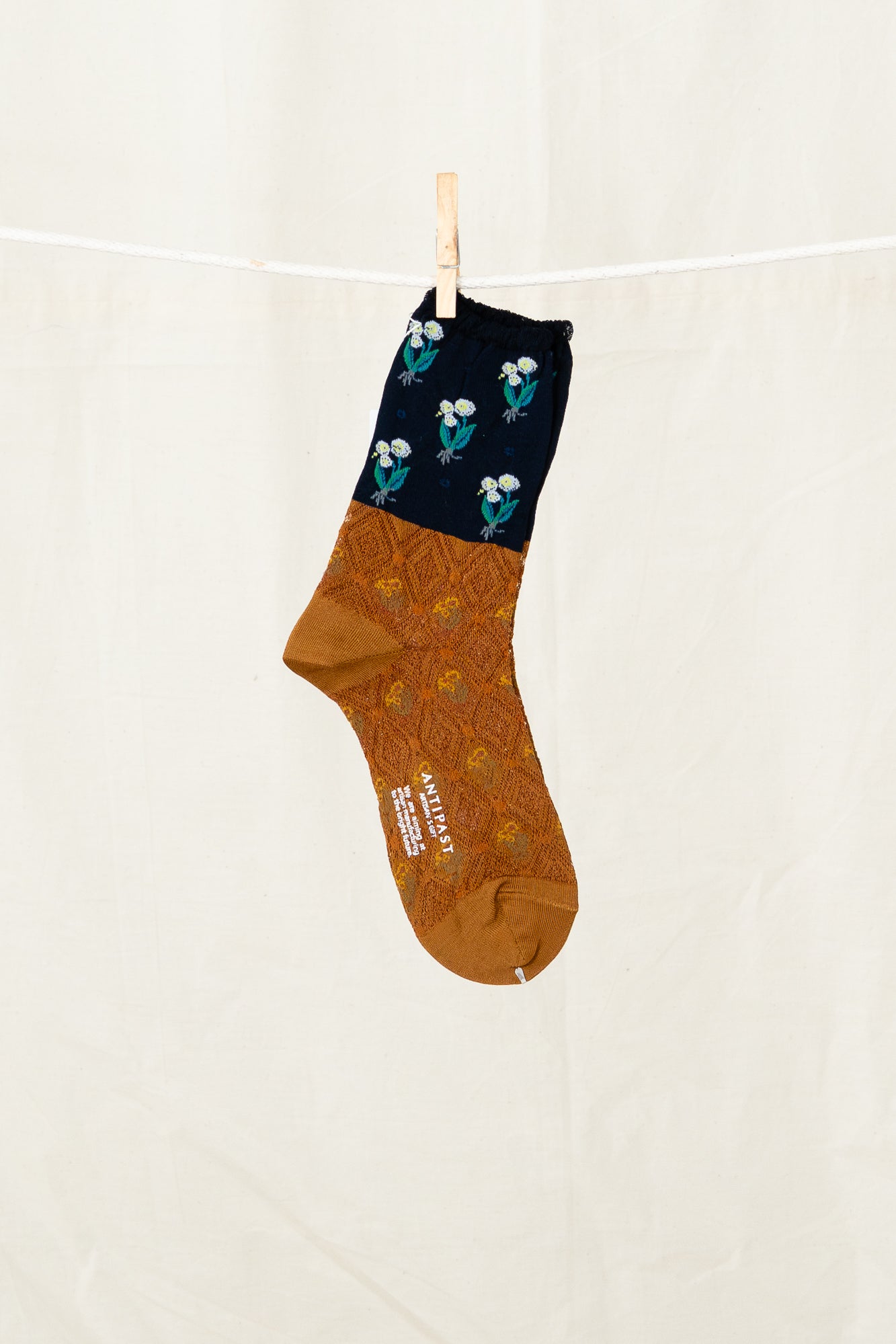 Antipast Women's Lilies of the Valley Socks
