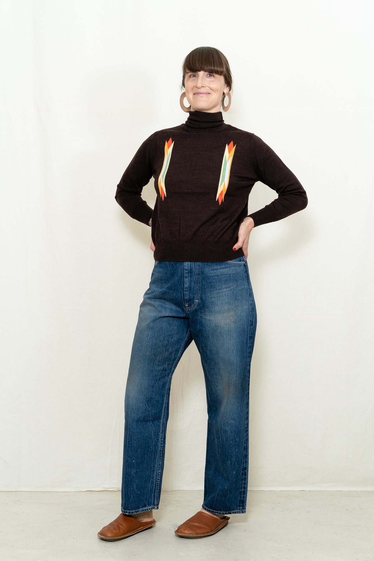 DEGEN Butterfly Intarsia T-neck in Walnut