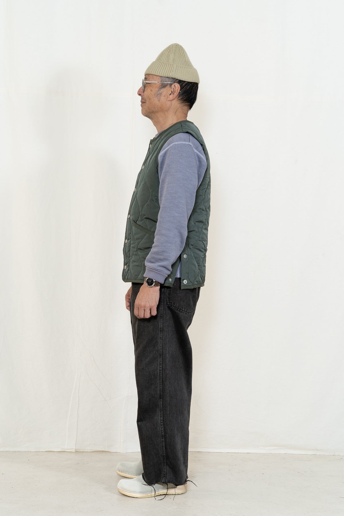 TAION Crew Neck Vest in Olive