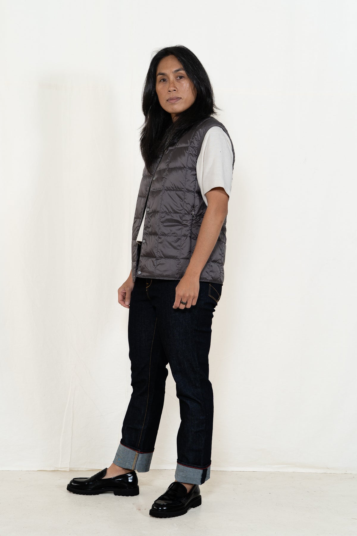 TAION Button Down Vest in Gray