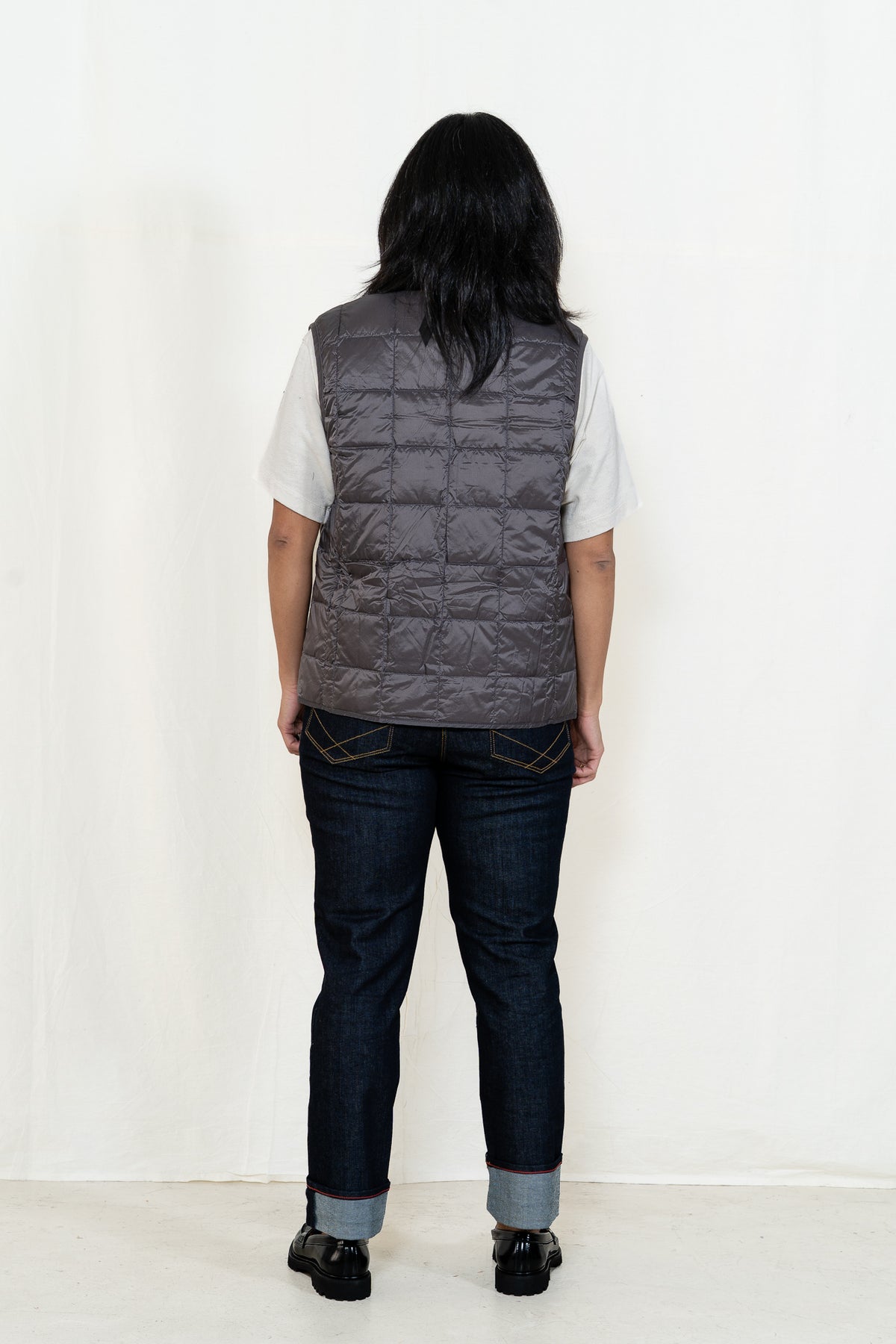 TAION Button Down Vest in Gray