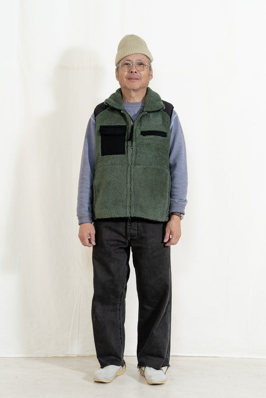 TAION Fleece Vest in Olive Crazy