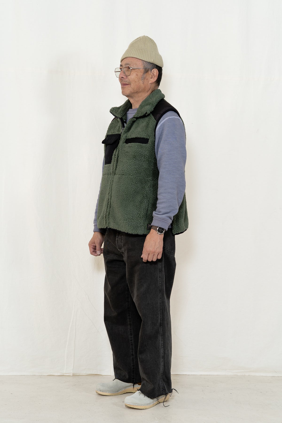 TAION Fleece Vest in Olive Crazy