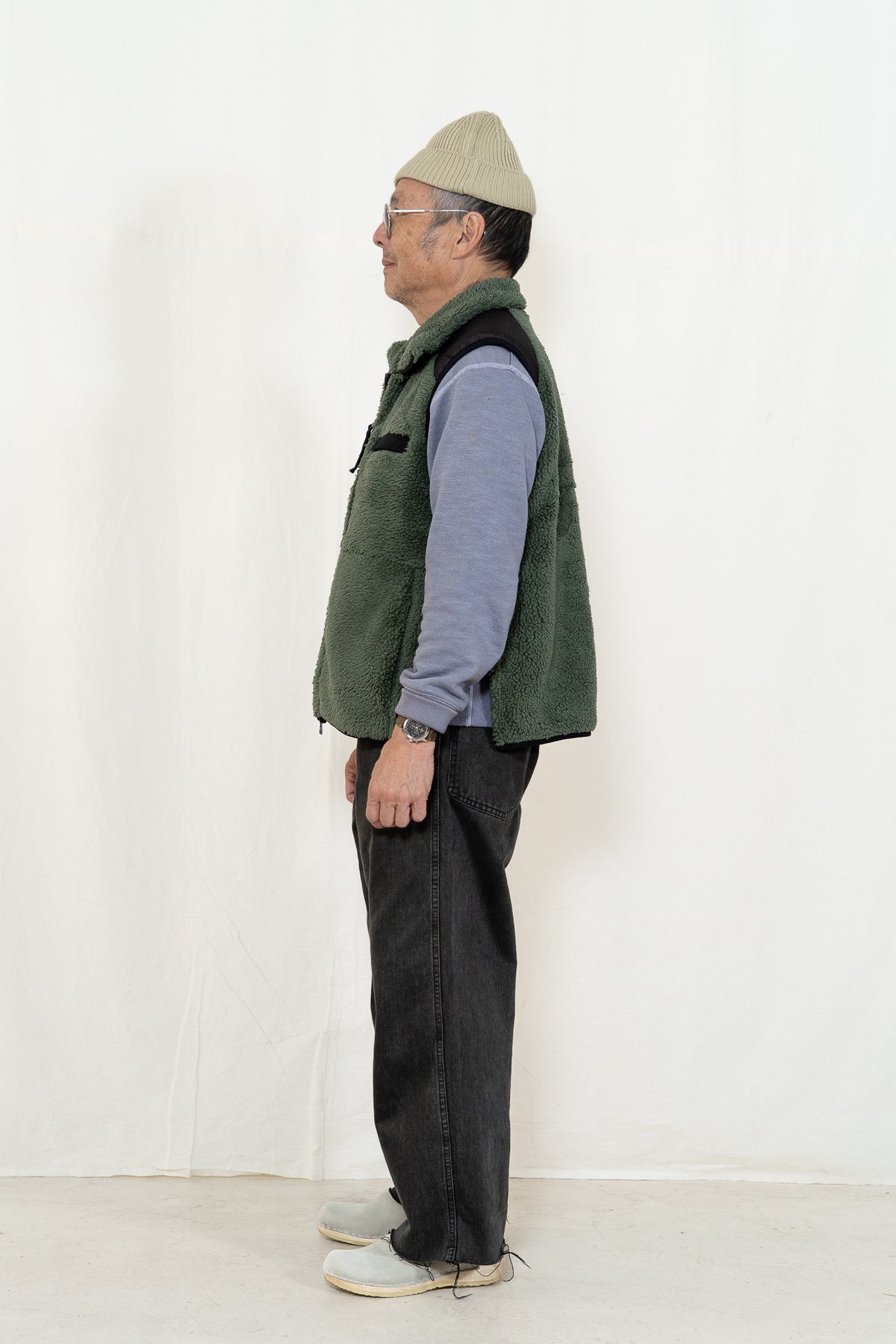 TAION Fleece Vest in Olive Crazy