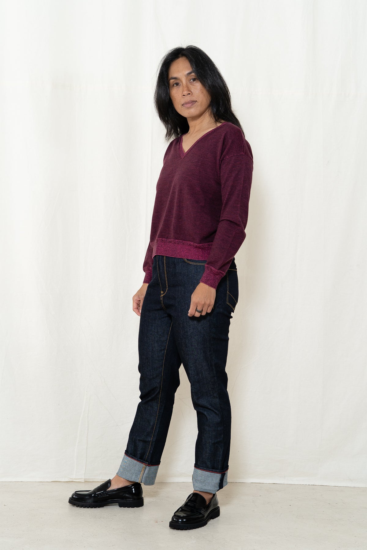 Casa Isaac Woman V-Neck in Wine-Pink