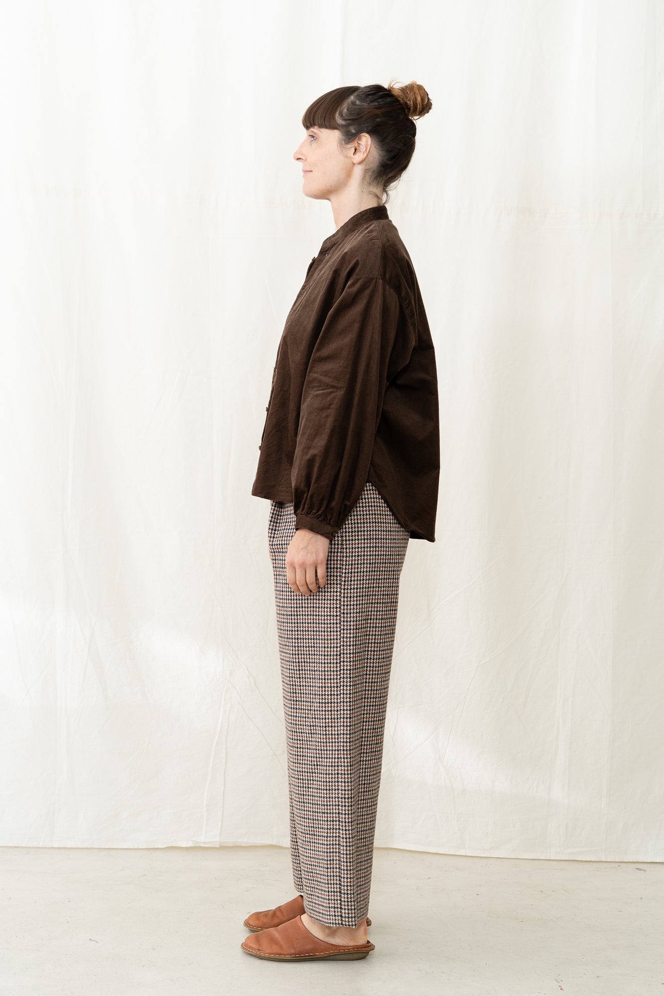 SARAHWEAR Fine Corduroy Shirt in Brown