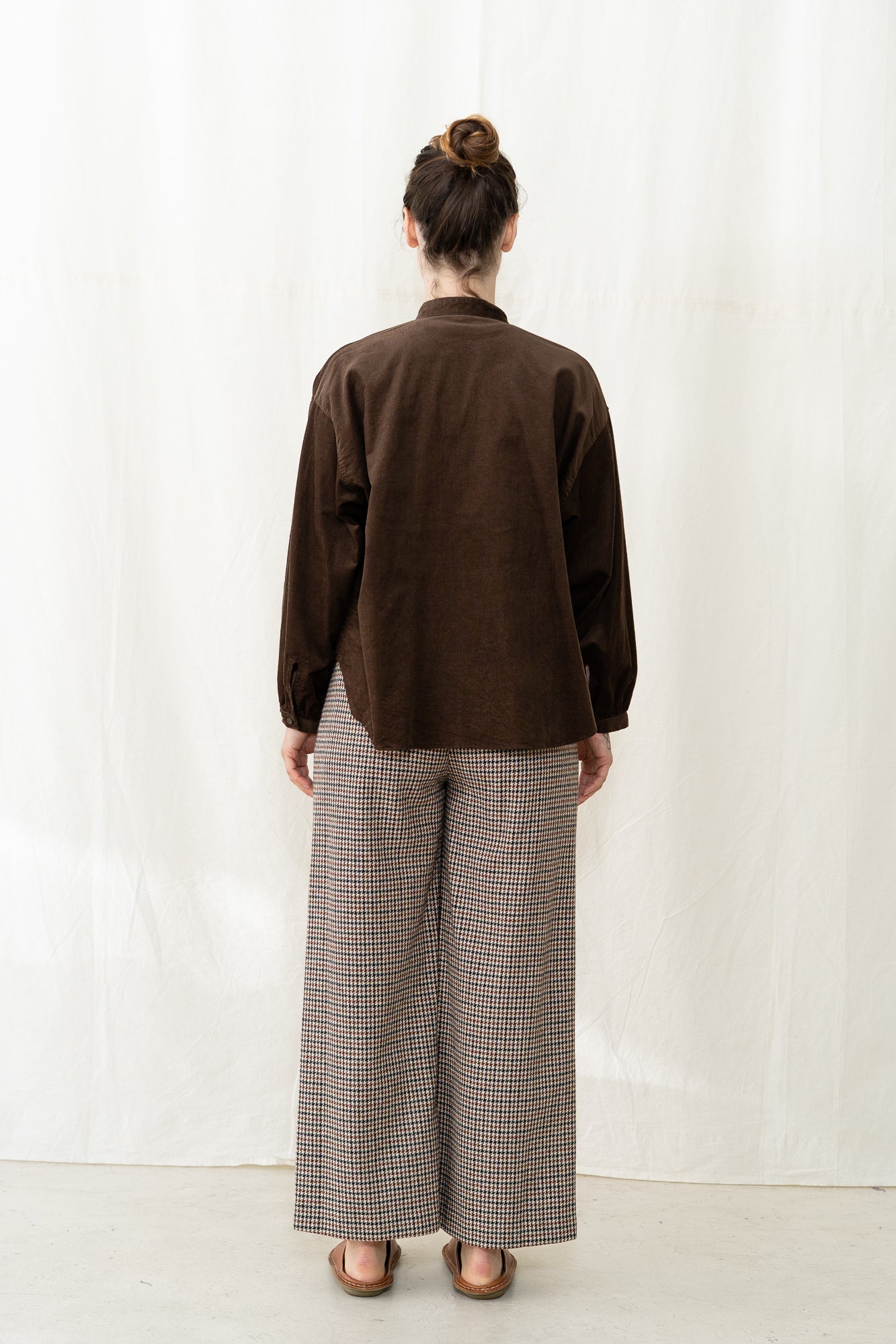 SARAHWEAR Fine Corduroy Shirt in Brown