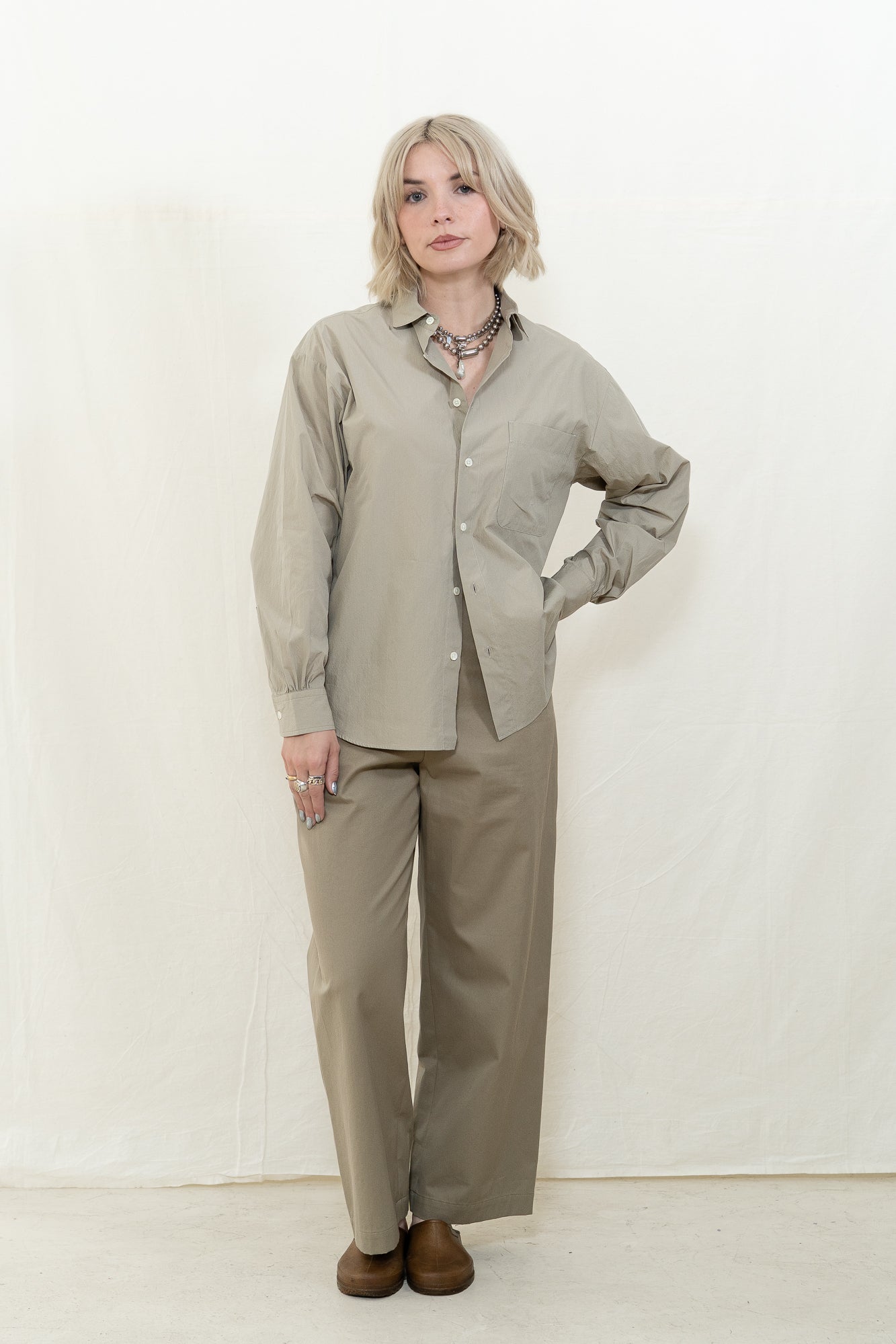 NICHOLSON & NICHOLSON Kay Top in Beige