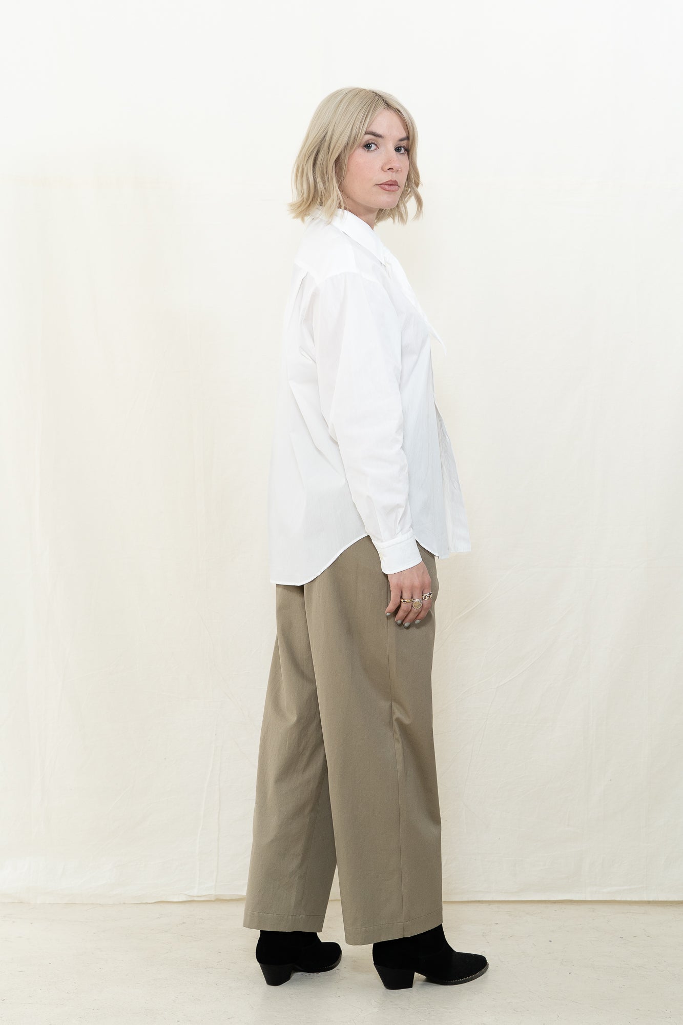 NICHOLSON & NICHOLSON Elen White Top