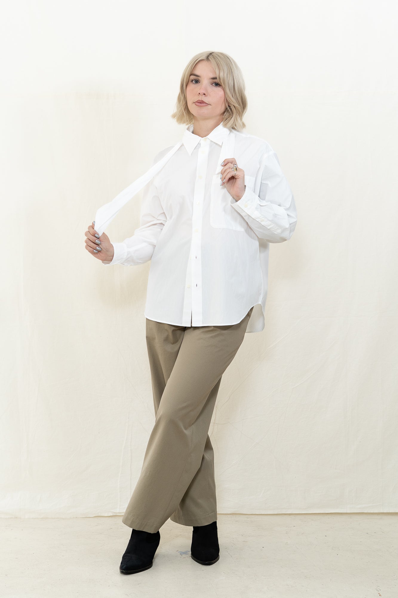 NICHOLSON & NICHOLSON Elen White Top