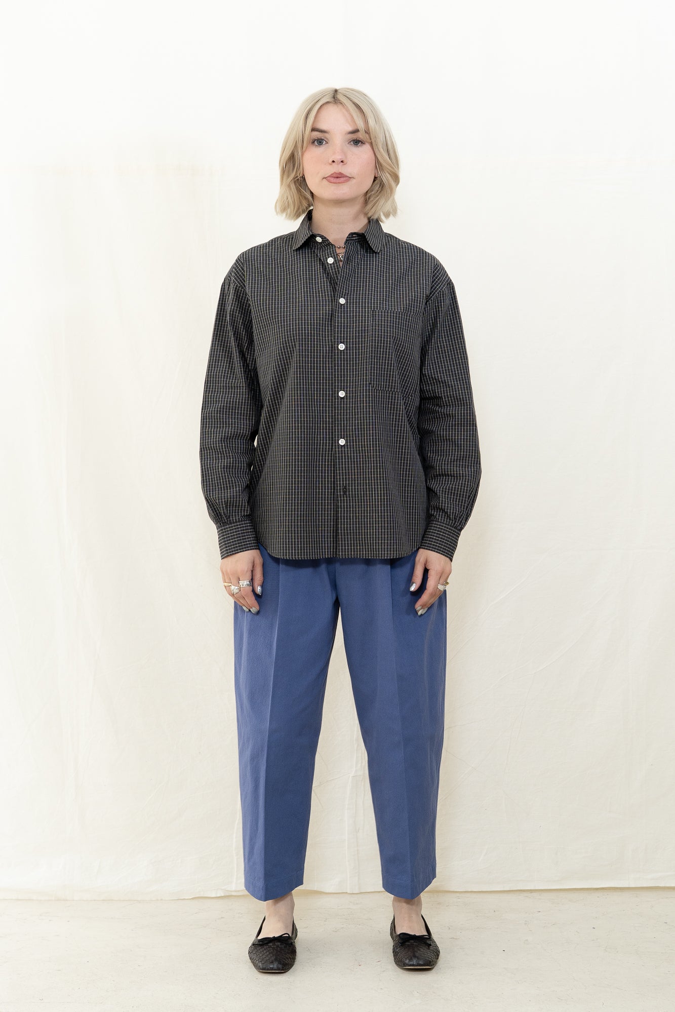 NICHOLSON & NICHOLSON Kay Check Top in Black