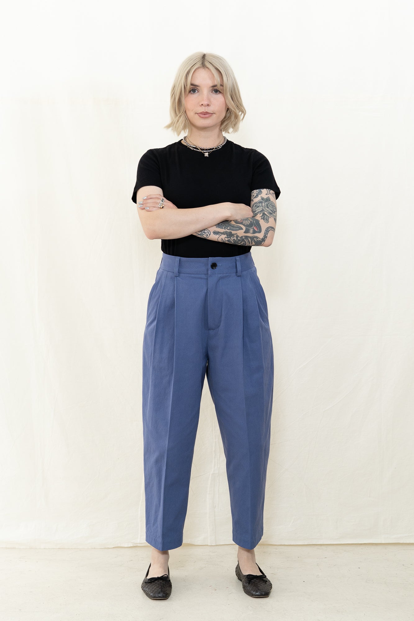 NICHOLSON & NICHOLSON Leno Pants in Blue
