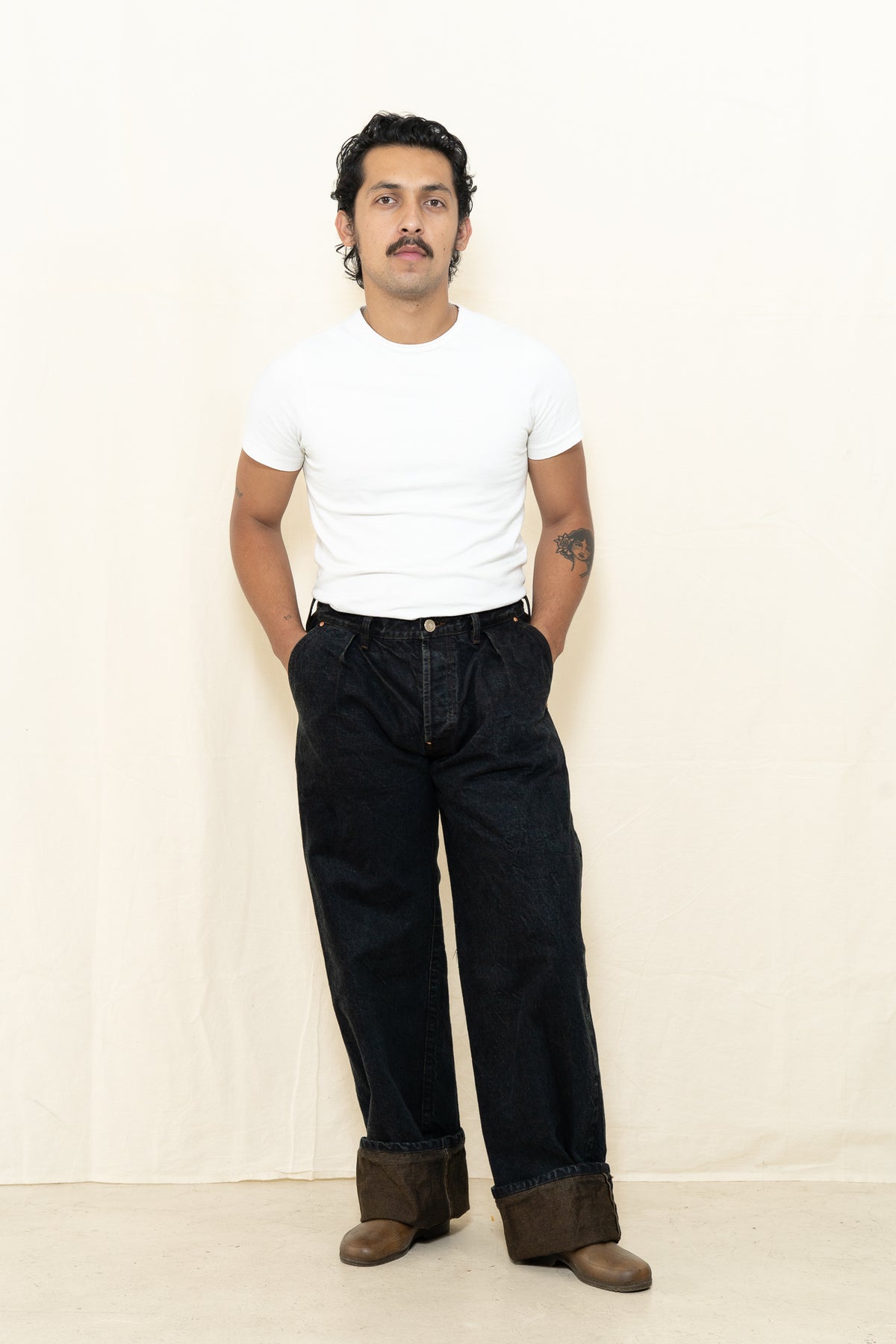 Tender Trousermakers Jeans in Brown Hat