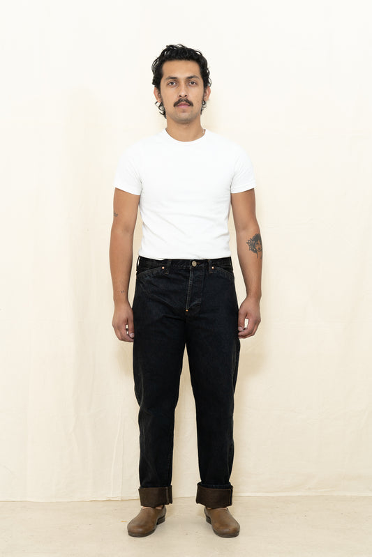 Tender Tapered Jeans in Brown Hat