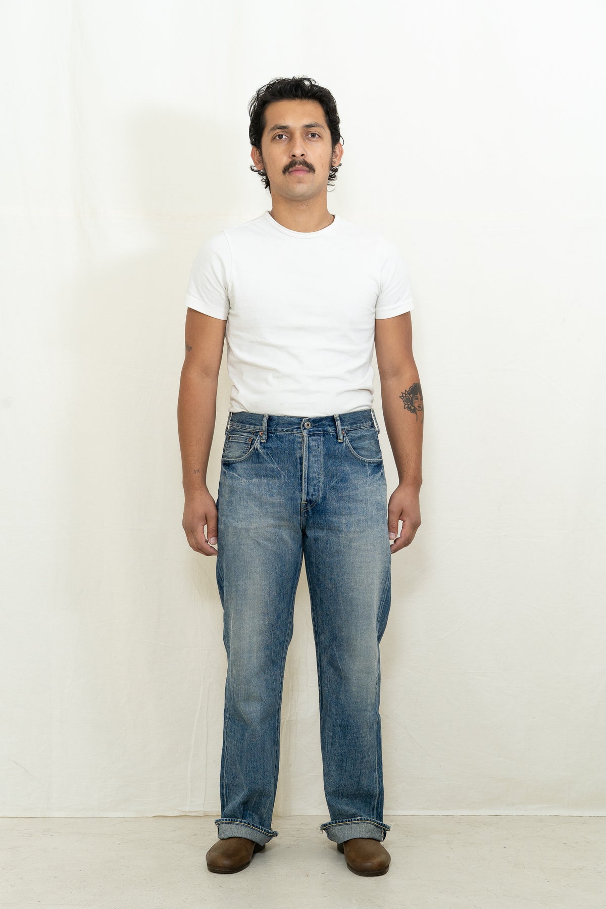 Chimala Straight Cut in Smoky Medium