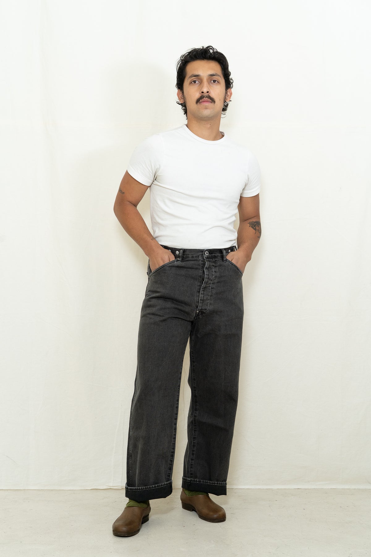Chimala Twill Waist Adjustable Pants in Charcoal