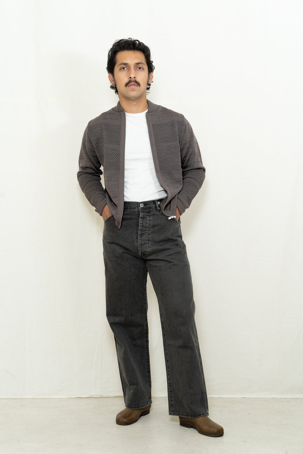 S.N.S. Herning Fisherman III Zip in Terra Brown