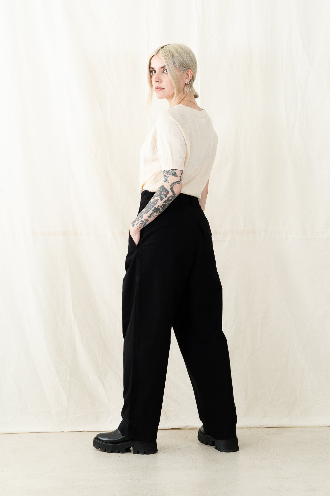 Girls of Dust Black Linen British Worker Pant