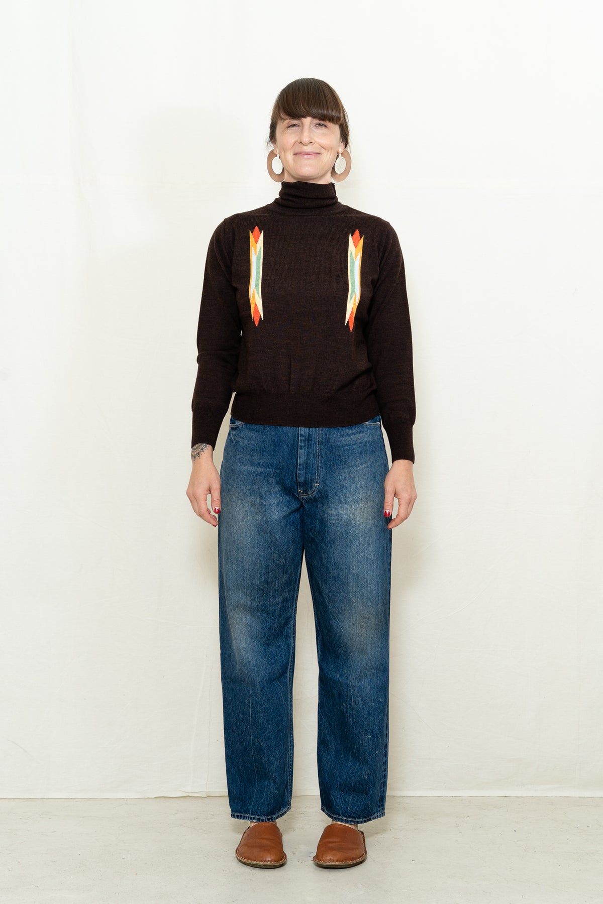 DEGEN Butterfly Intarsia T-neck in Walnut