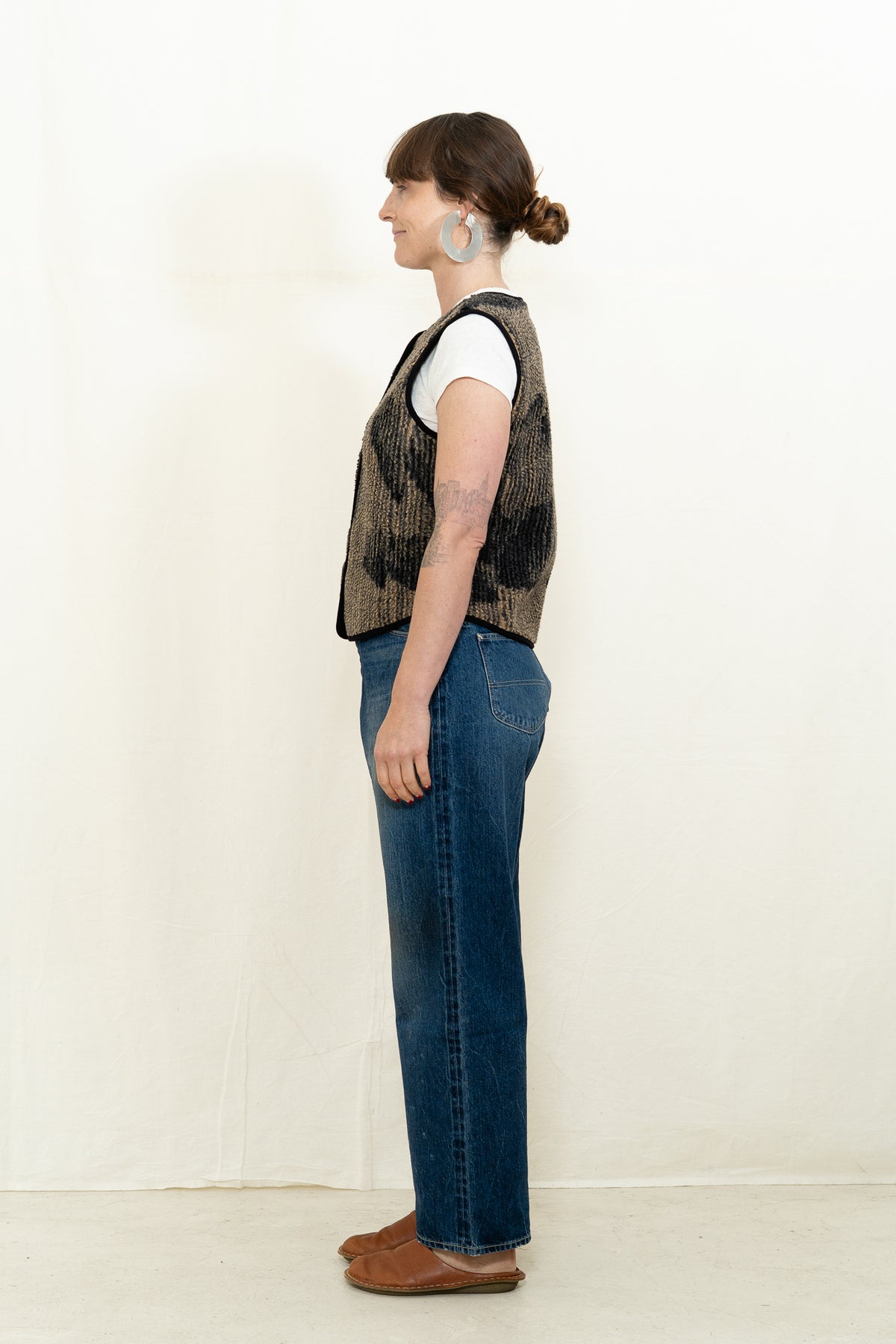 Thinking MU Jay Vest in Camel Lotus