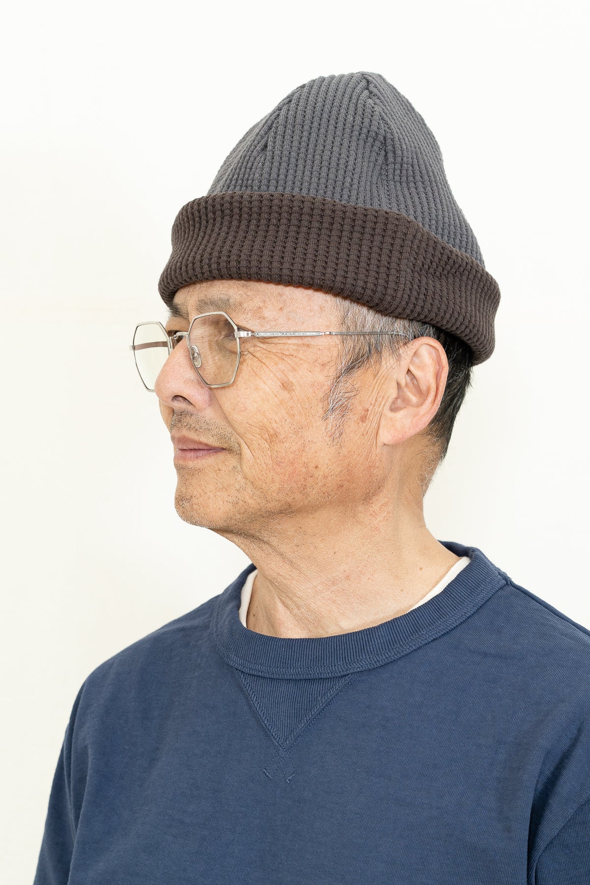 Jackman Waffle Knit Cap in Falcon Gray x Wood