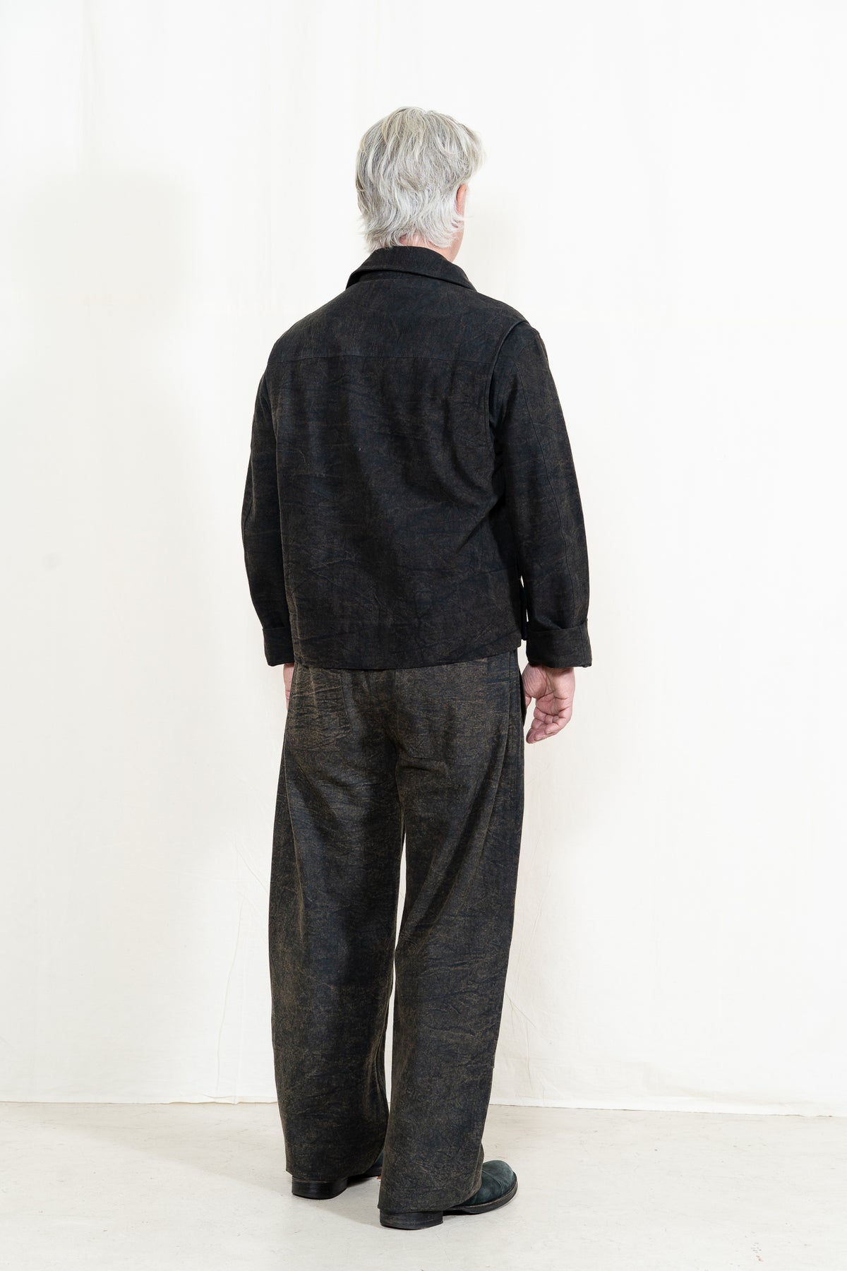 INDI + ASH Cropped Utility Jacket in Iron