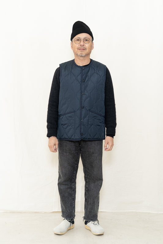 TAION Military Crew Neck Down Vest (Hard Shell)