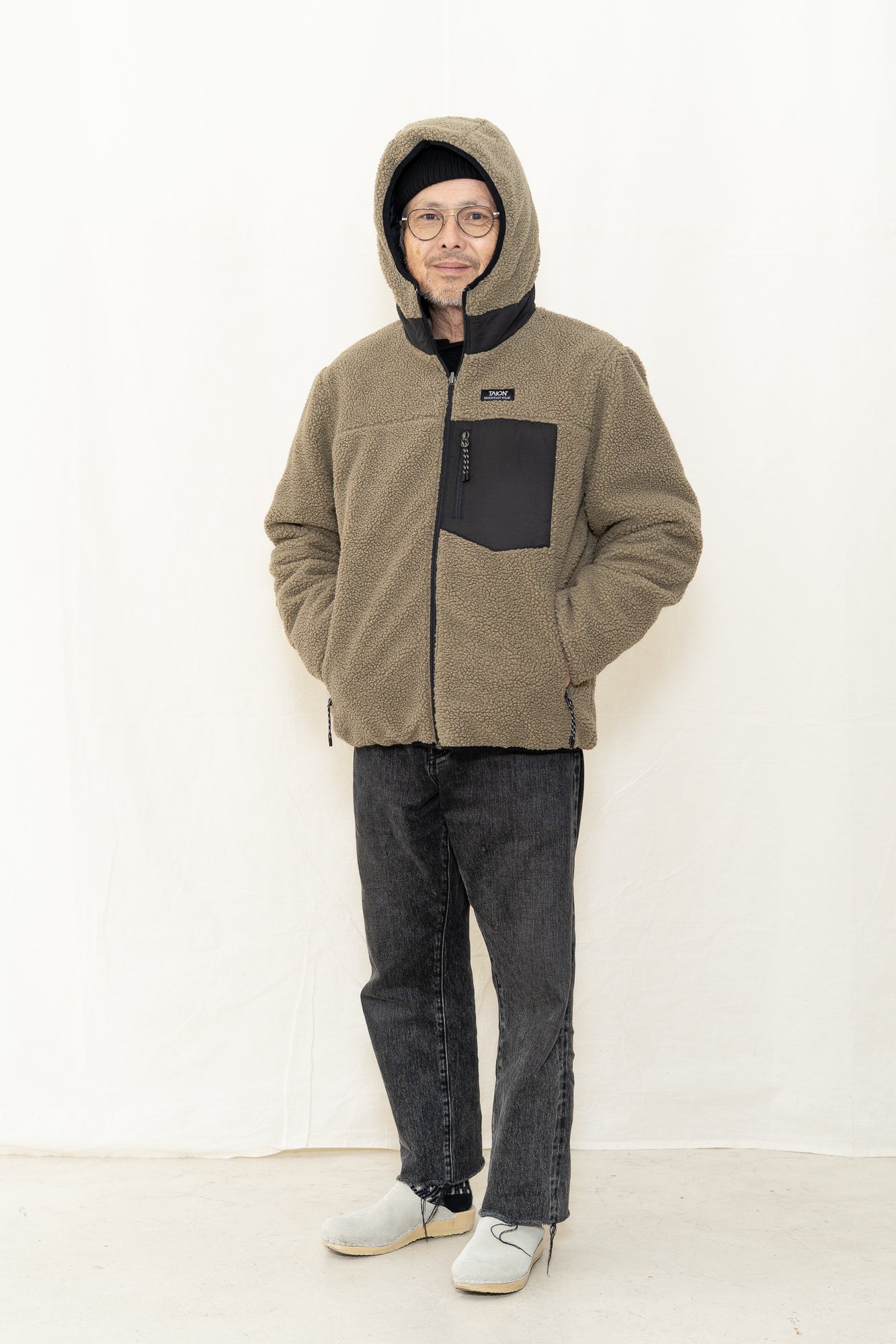 TAION Mountain Reversible Down X Boa Hoodie