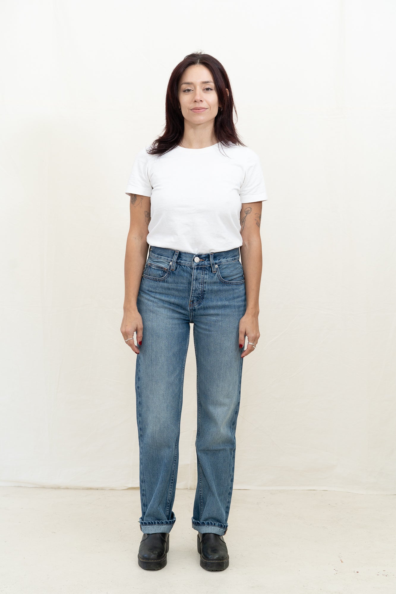 DALA Calla Mid Rise Ankle Jean in Smoke Blue