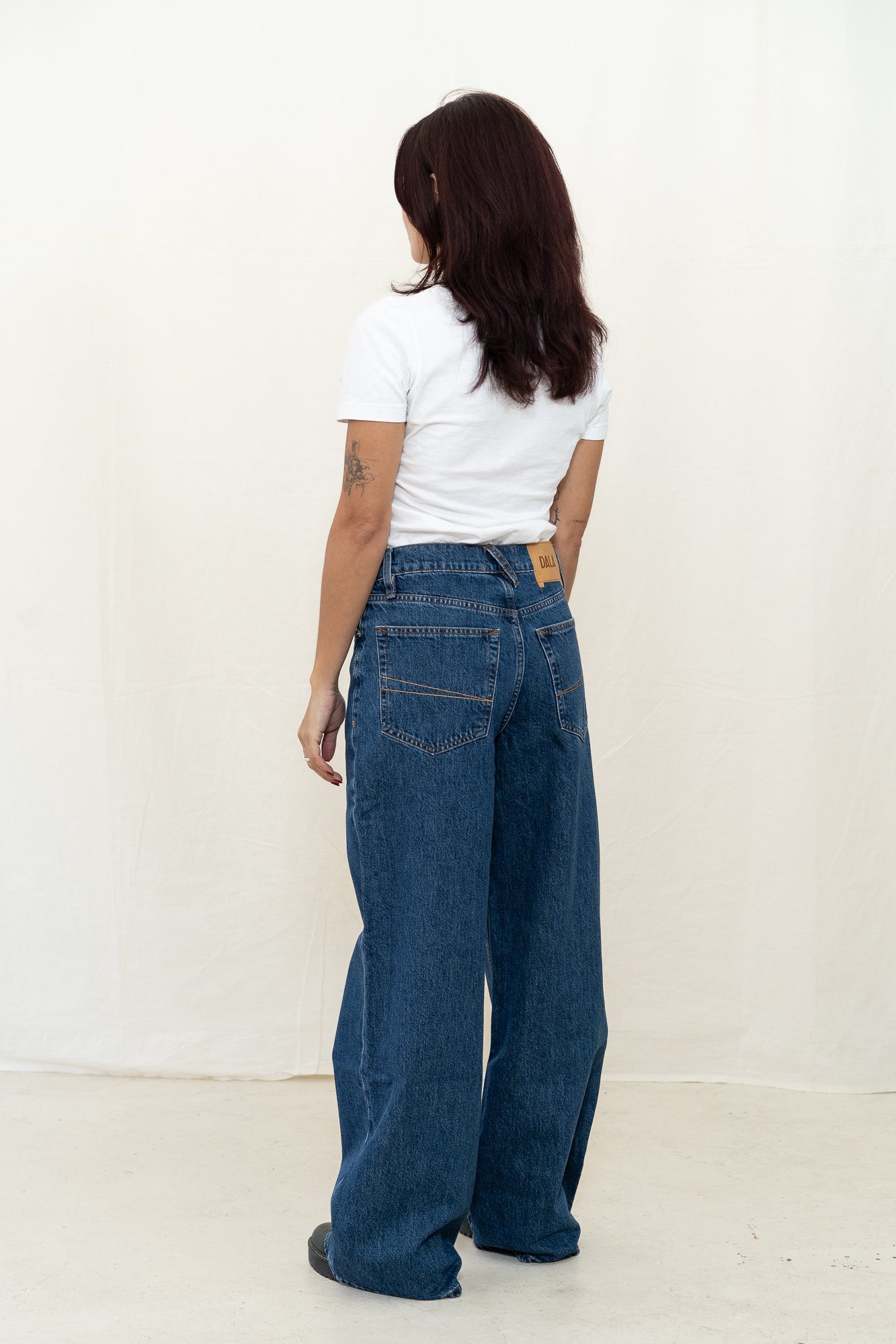 DALA Sling Jean in Flat Blue