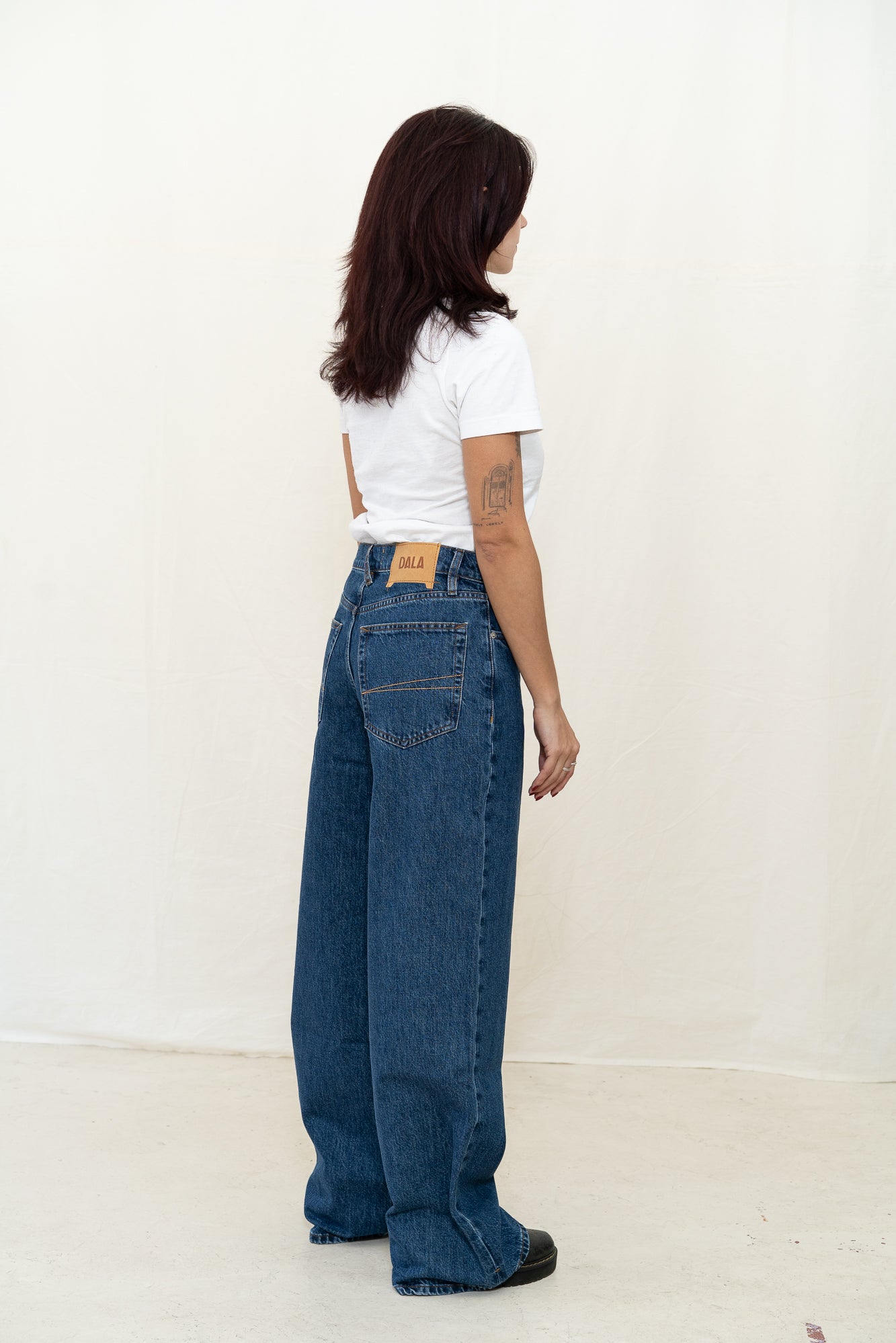 DALA Sling Jean in Flat Blue