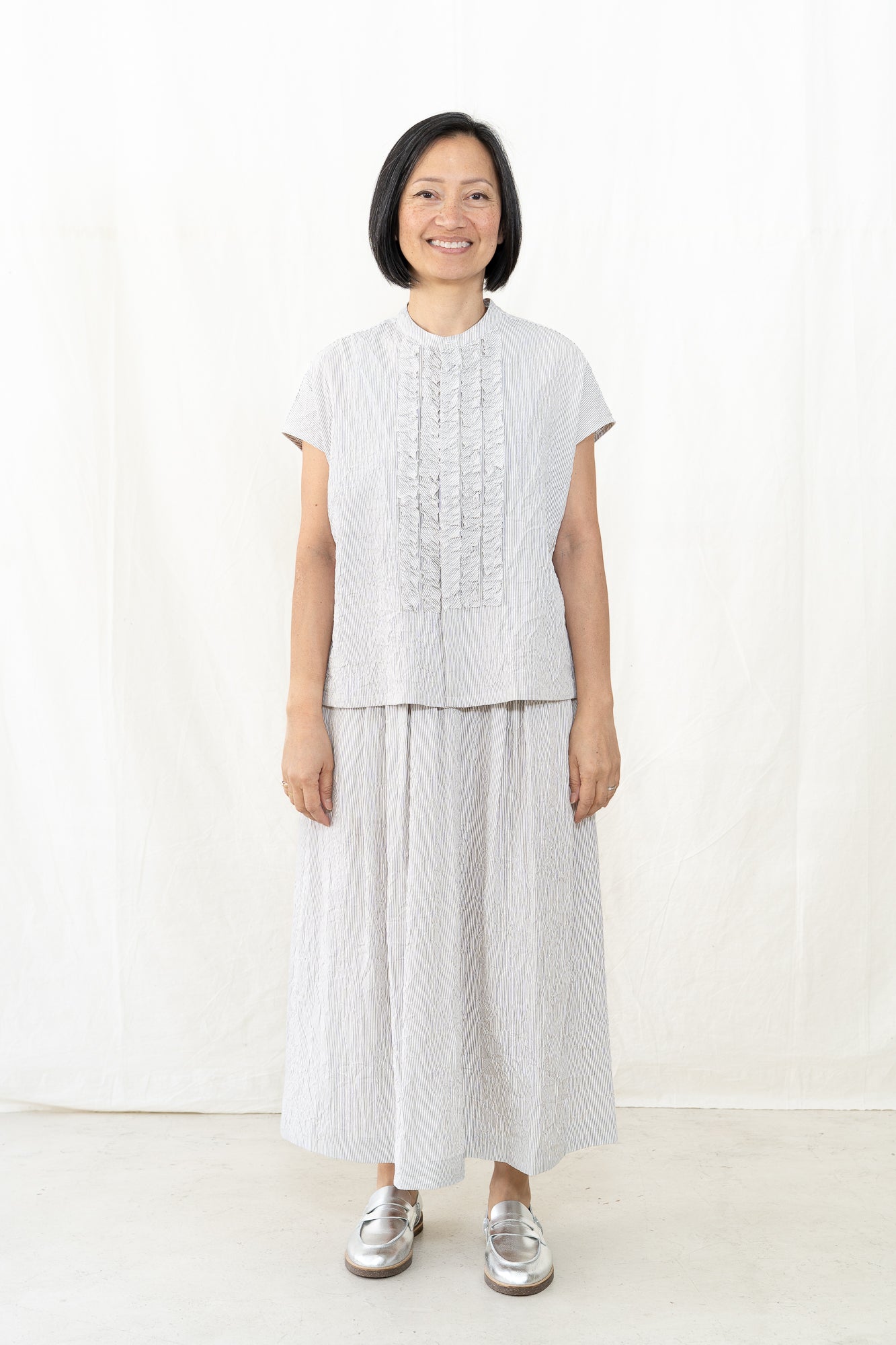NICHOLSON & NICHOLSON Ray Ruffle Top
