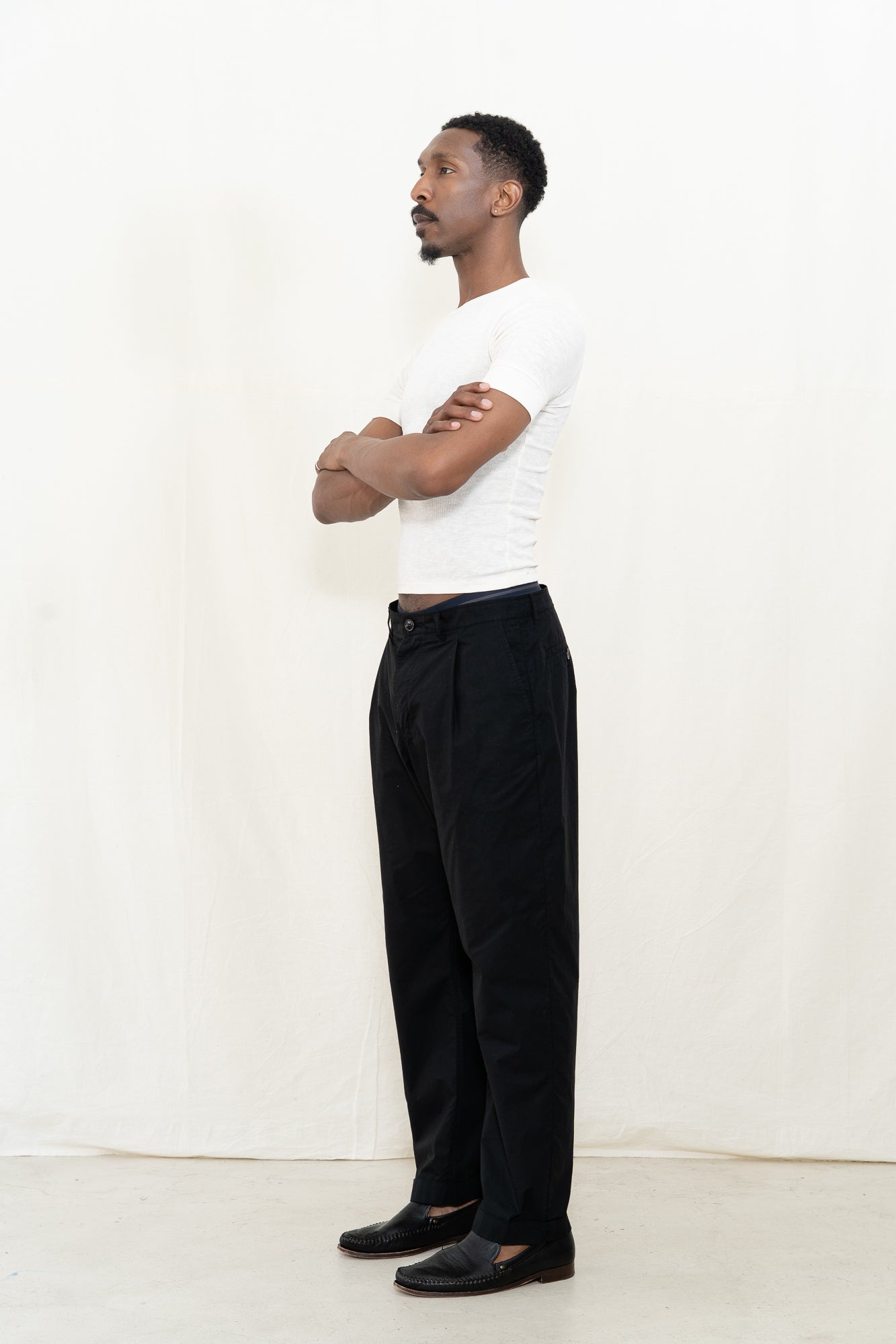 HANSEN Sune Pleated Trouser in Black Parachute