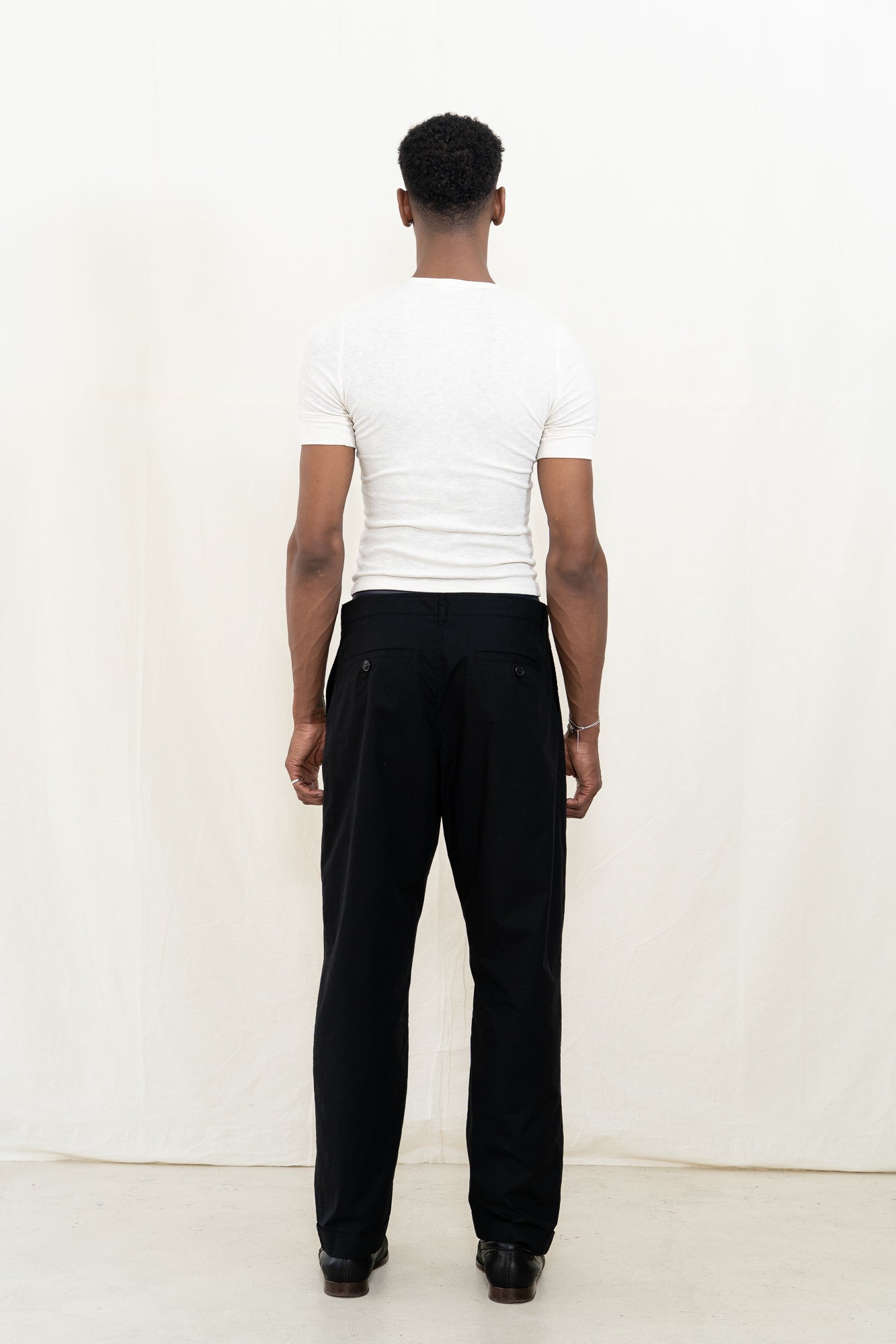 HANSEN Sune Pleated Trouser in Black Parachute
