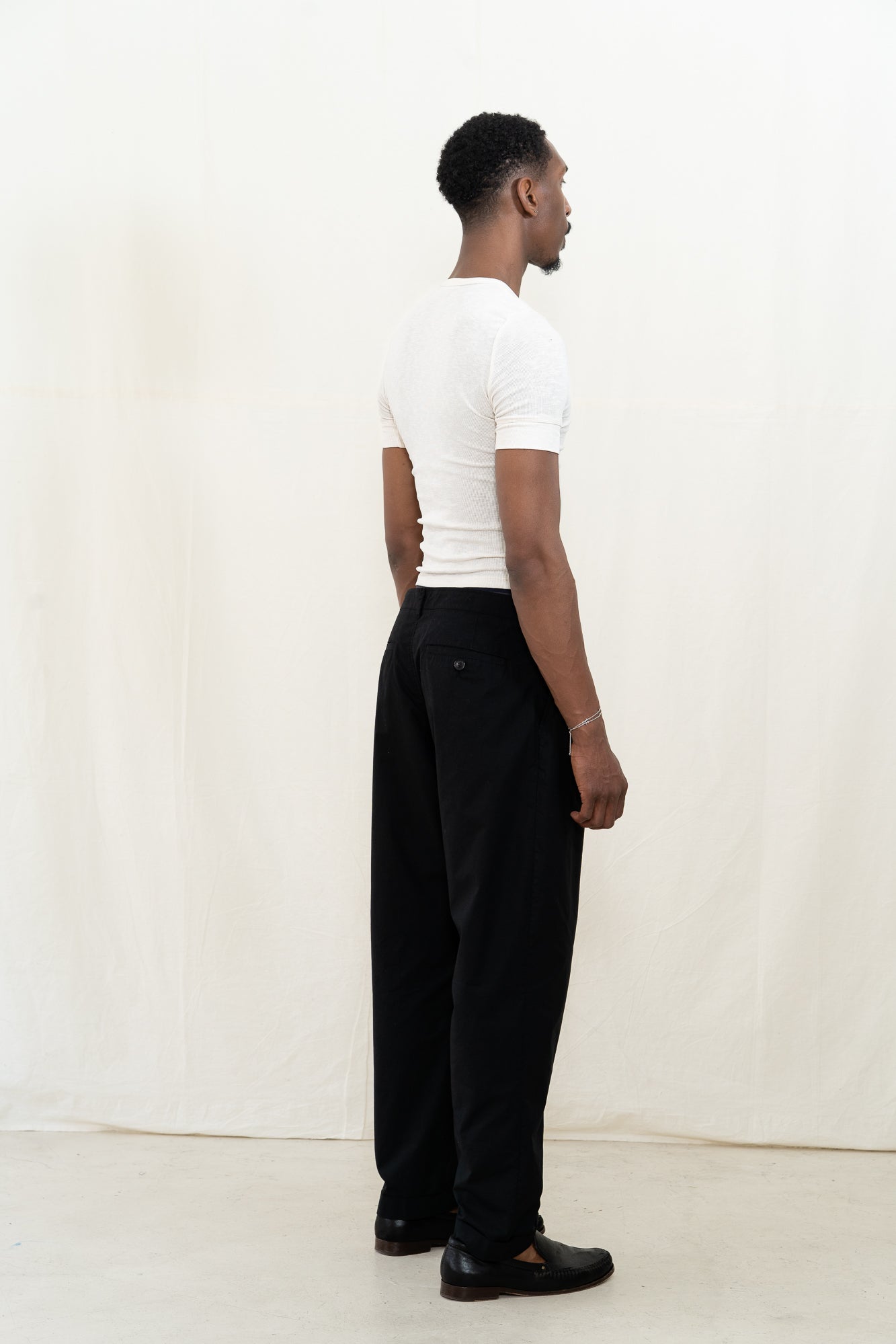HANSEN Sune Pleated Trouser in Black Parachute