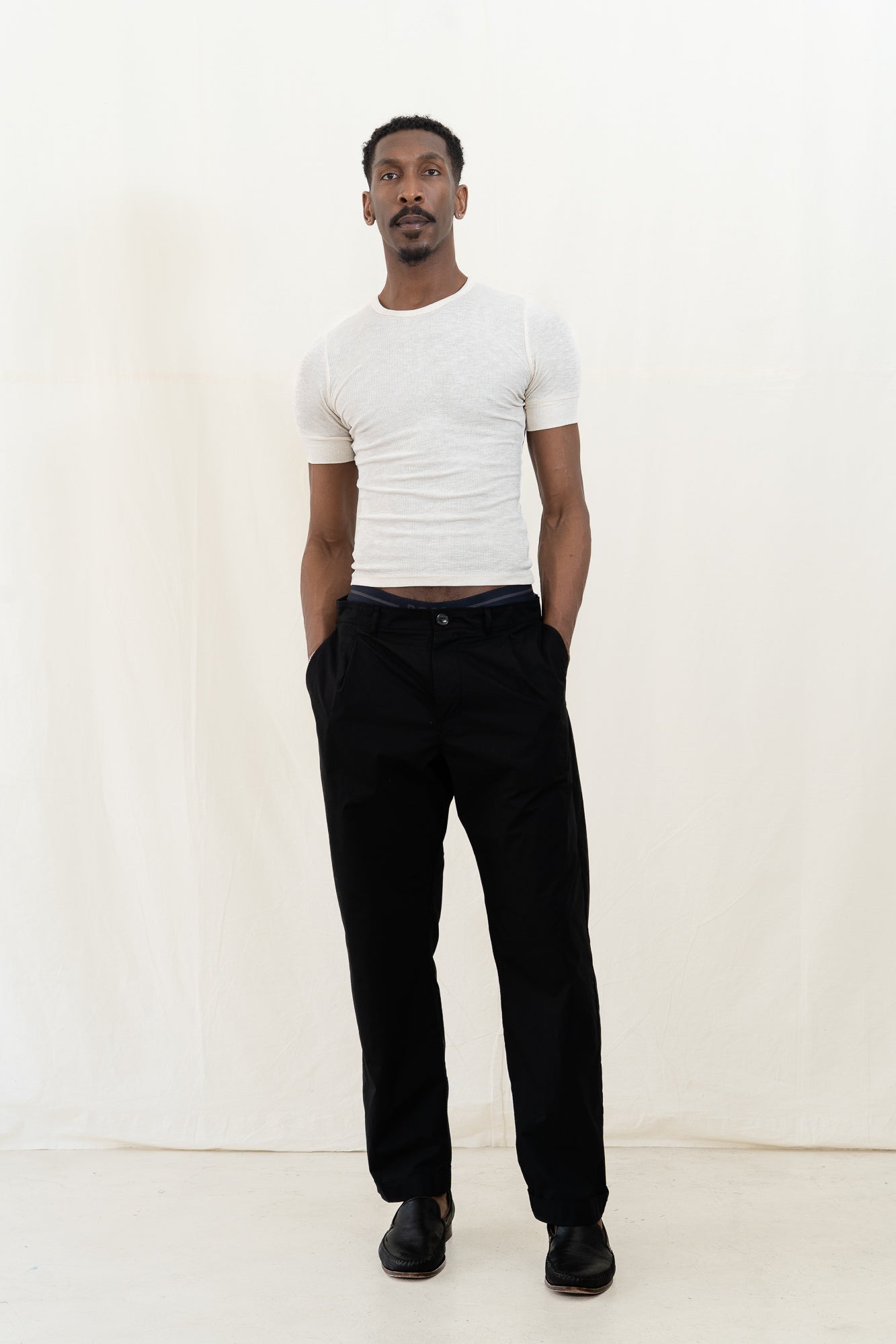 HANSEN Sune Pleated Trouser in Black Parachute