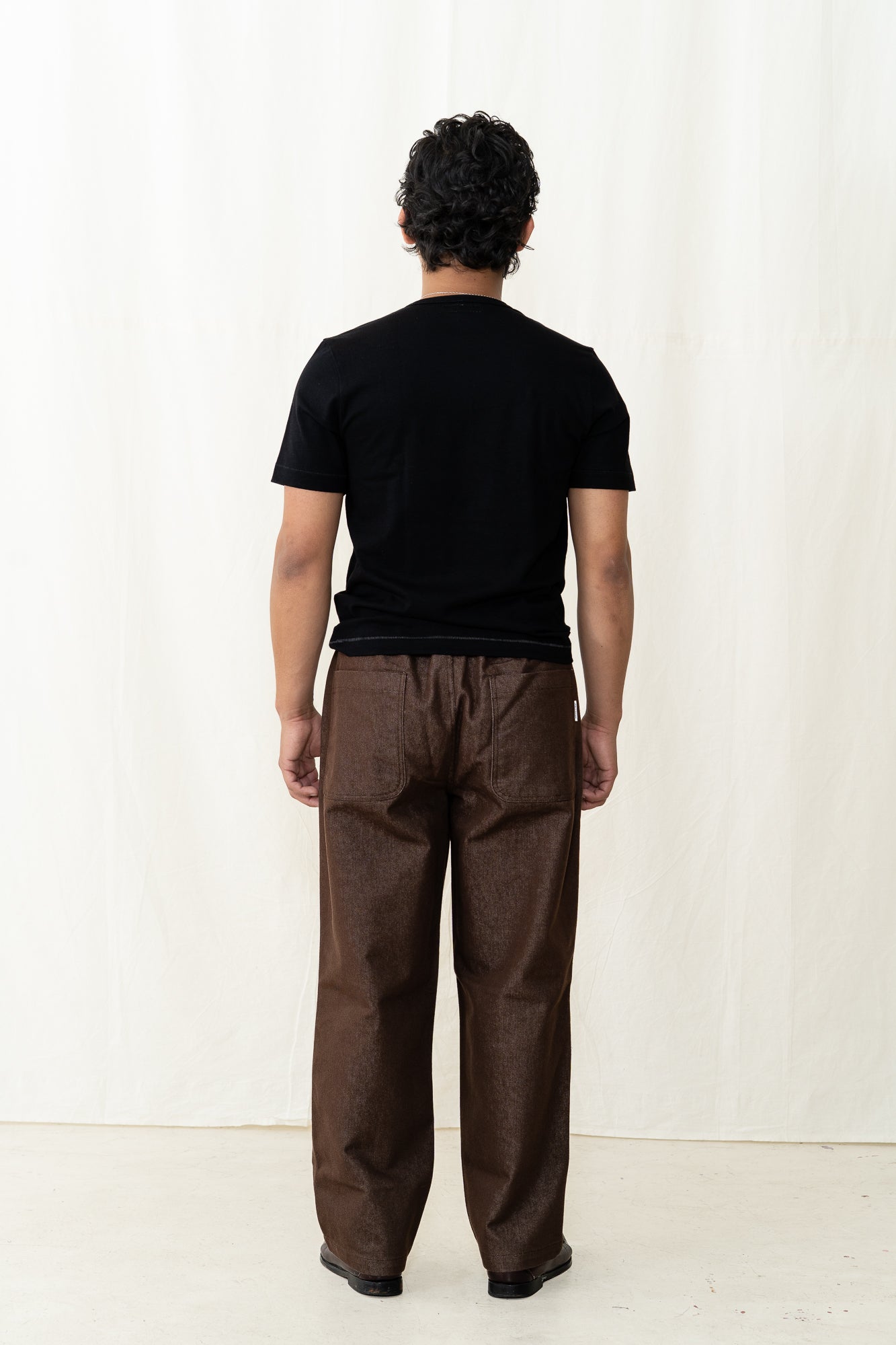KAPPY Two Tuck Wide Denim Pants in Brown
