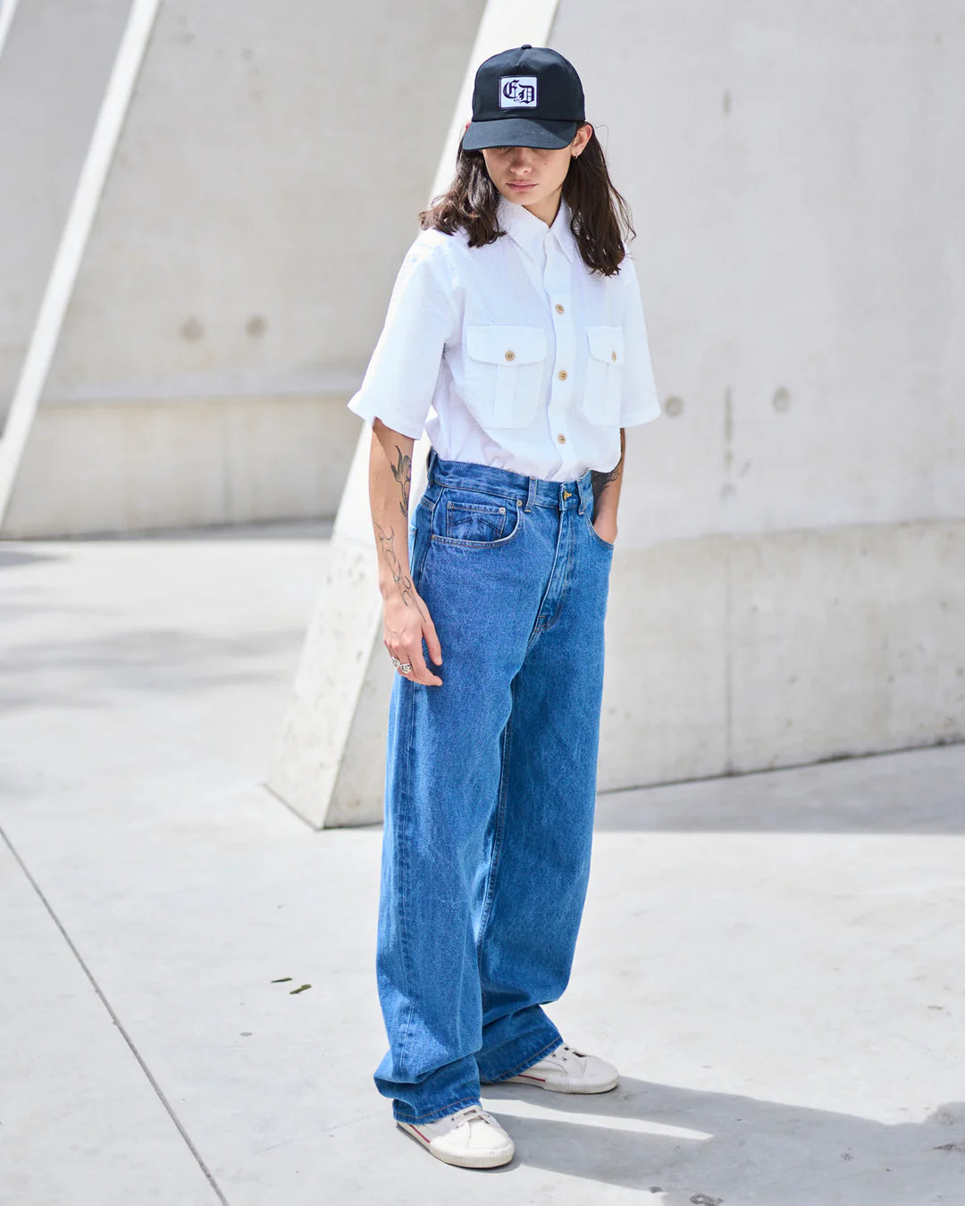 Girls of Dust Zoe Nikko Denim in bleach wash